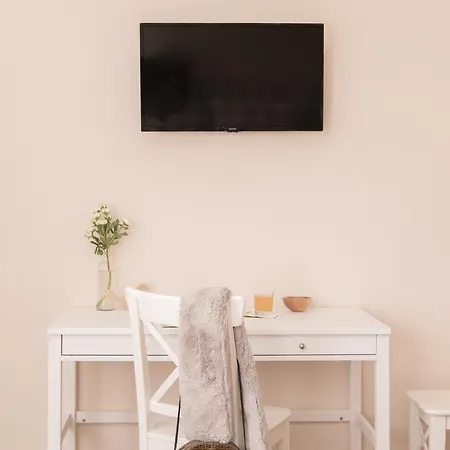 Roma's Tuscolana Apartment Rome